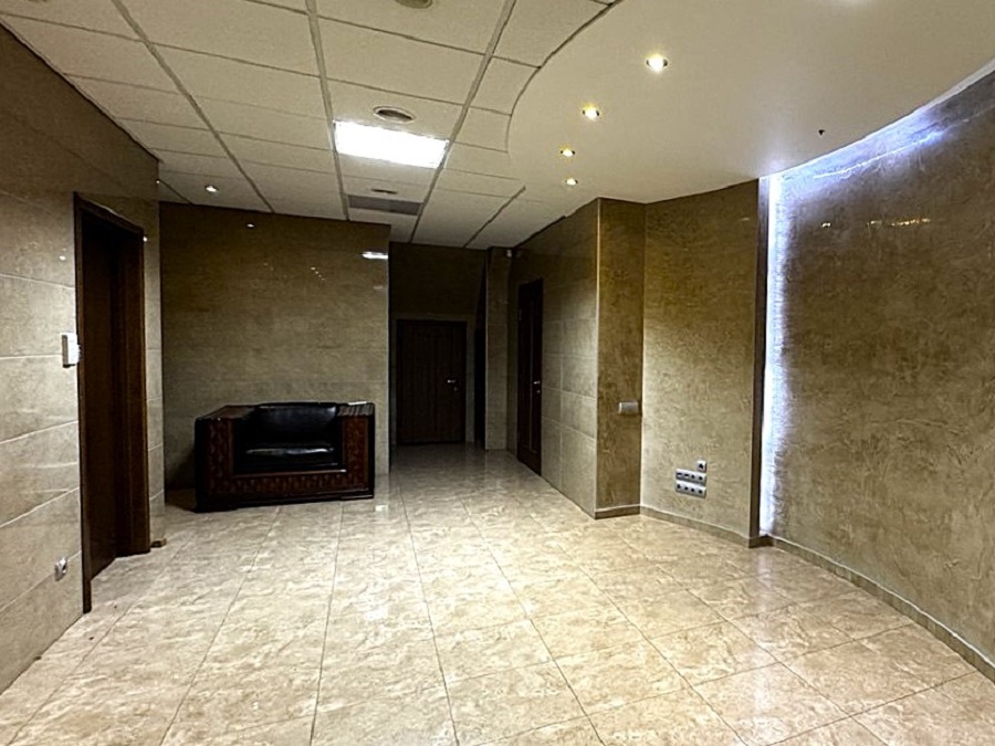 Оренда офісу 170 м², Хрестовий пров., 2А