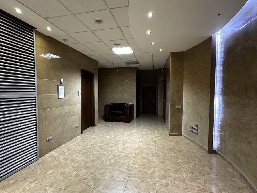 Оренда офісу 170 м², Хрестовий пров., 2А