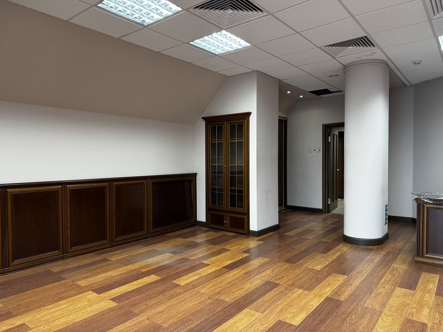 Оренда офісу 170 м², Хрестовий пров., 2А