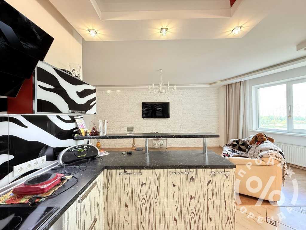 Продаж 3-кімнатної квартири 106 м², Юрія Шумського вул., 5