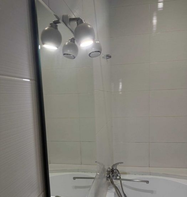 Продаж 1-кімнатної квартири 43 м², Середньофонтанська вул.