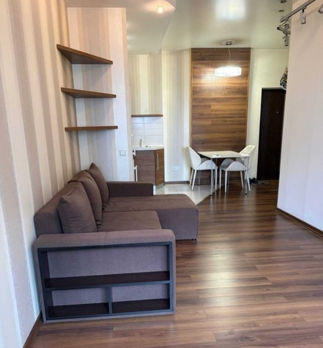 Продаж 1-кімнатної квартири 43 м², Середньофонтанська вул.