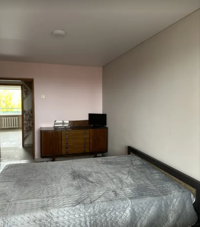 Продажа 4-комнатной квартиры 78 м², Люстдорфская дор.