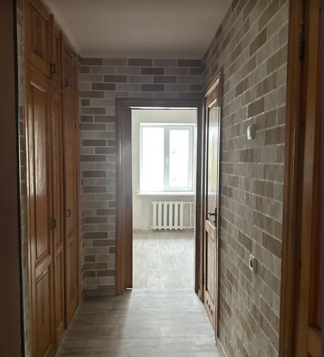 Продажа 4-комнатной квартиры 78 м², Люстдорфская дор.