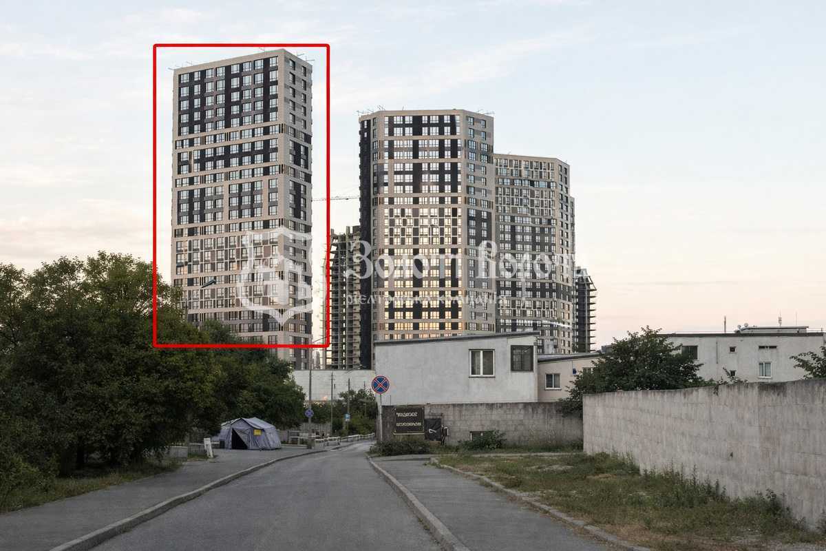 Продаж 2-кімнатної квартири 76.4 м², Дегтярівська вул., 25е