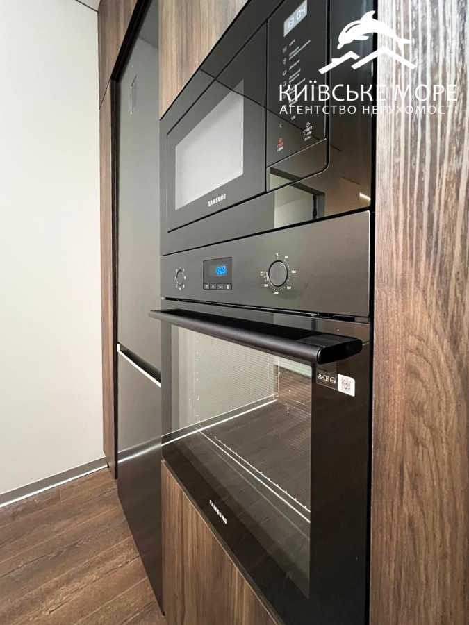 Аренда 1-комнатной квартиры 51 м², Князя Романа Мстиславича, 22