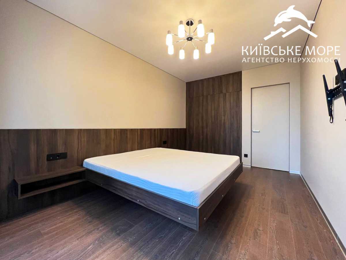 Аренда 1-комнатной квартиры 51 м², Князя Романа Мстиславича, 22