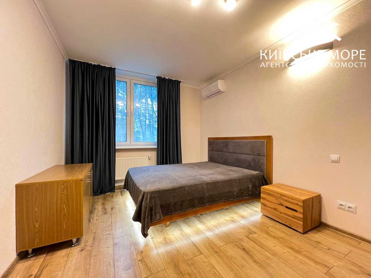 Аренда 3-комнатной квартиры 86 м², Воскресенская ул., 12А