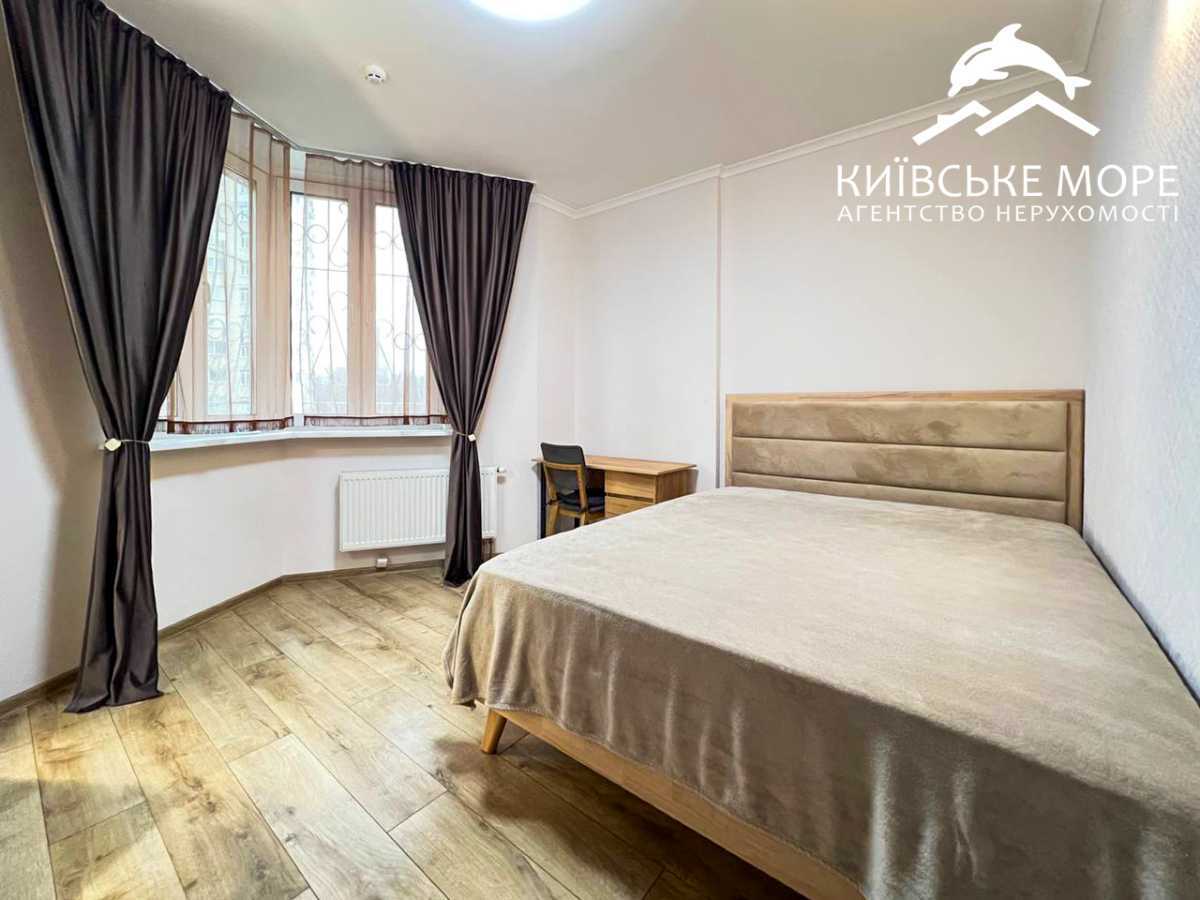 Аренда 3-комнатной квартиры 86 м², Воскресенская ул., 12А