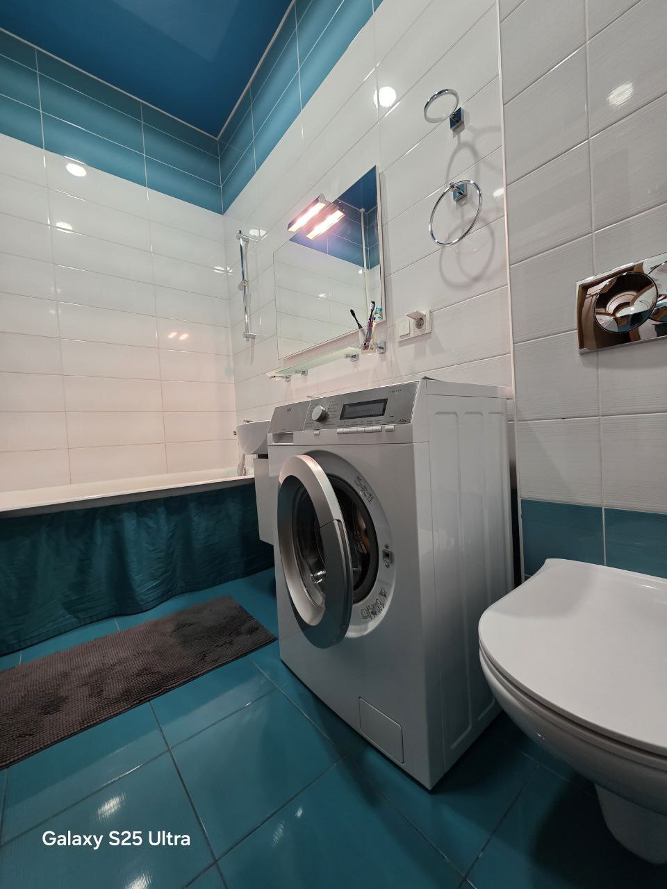 Продажа 2-комнатной квартиры 55 м², Строителей ул.