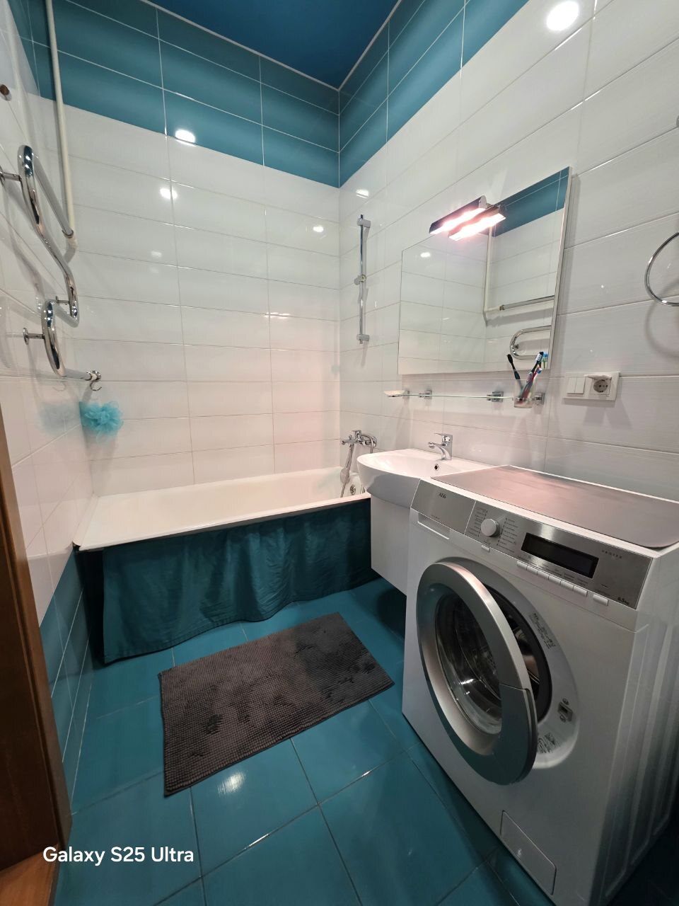 Продажа 2-комнатной квартиры 55 м², Строителей ул.