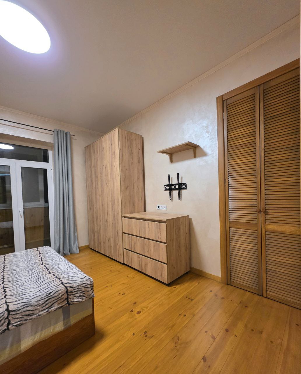 Продажа 2-комнатной квартиры 55 м², Строителей ул.