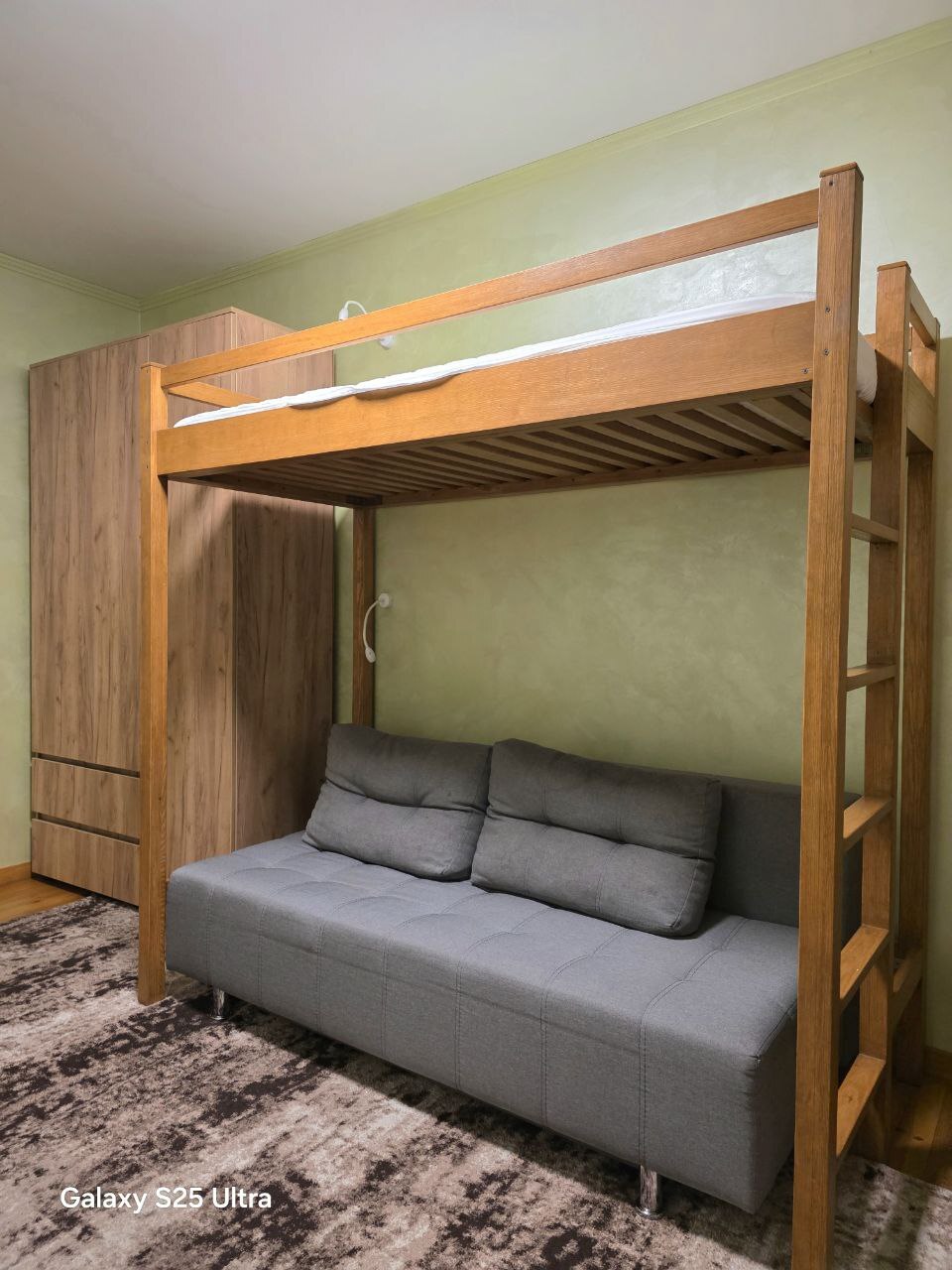 Продажа 2-комнатной квартиры 55 м², Строителей ул.