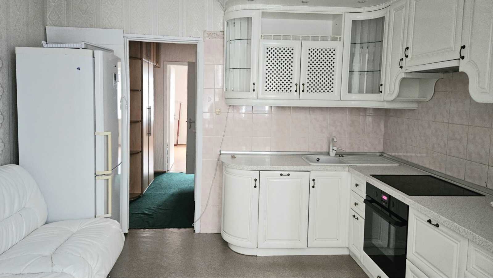 Оренда 3-кімнатної квартири 74 м², Підлісна вул., 6