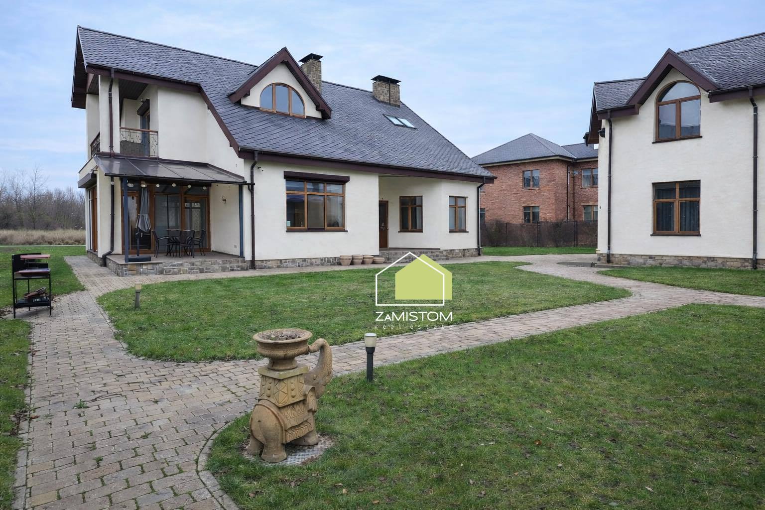 Продаж будинку 210 м²