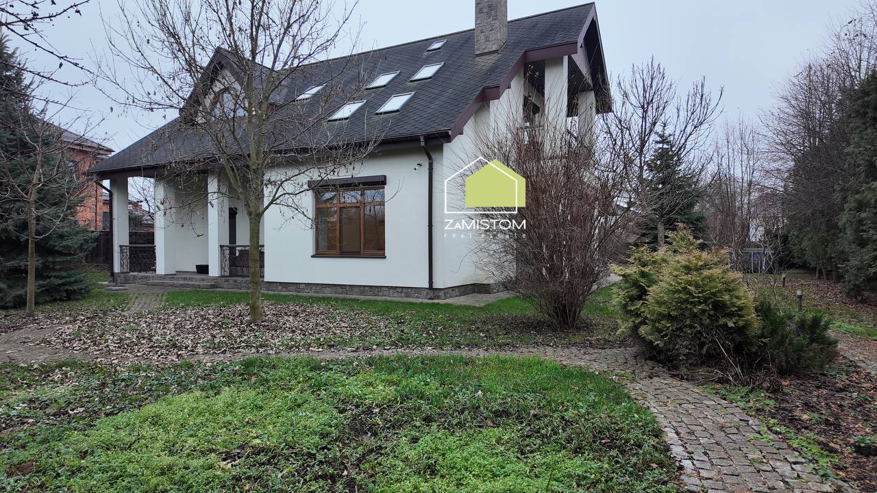 Продаж будинку 210 м²