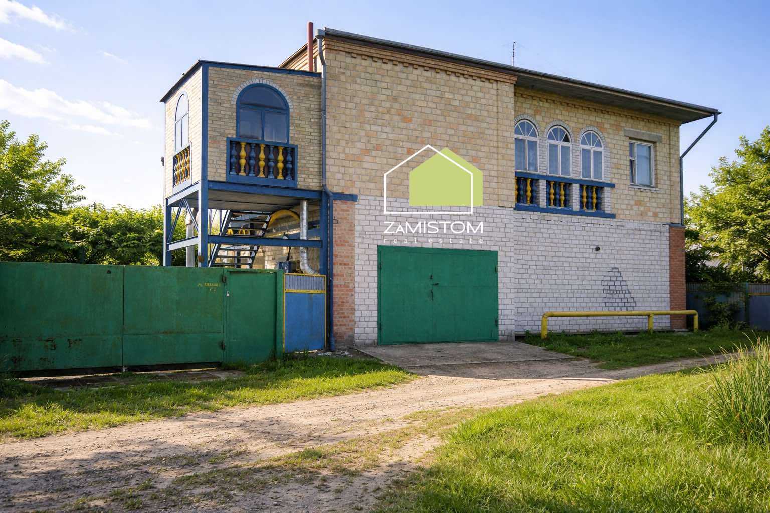 Продаж будинку 270 м²