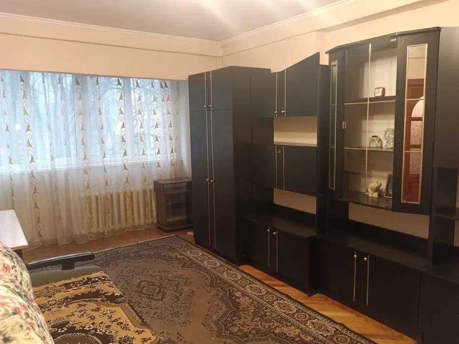 Аренда 3-комнатной квартиры 57 м², Пантелеймона Кулиша ул., 1