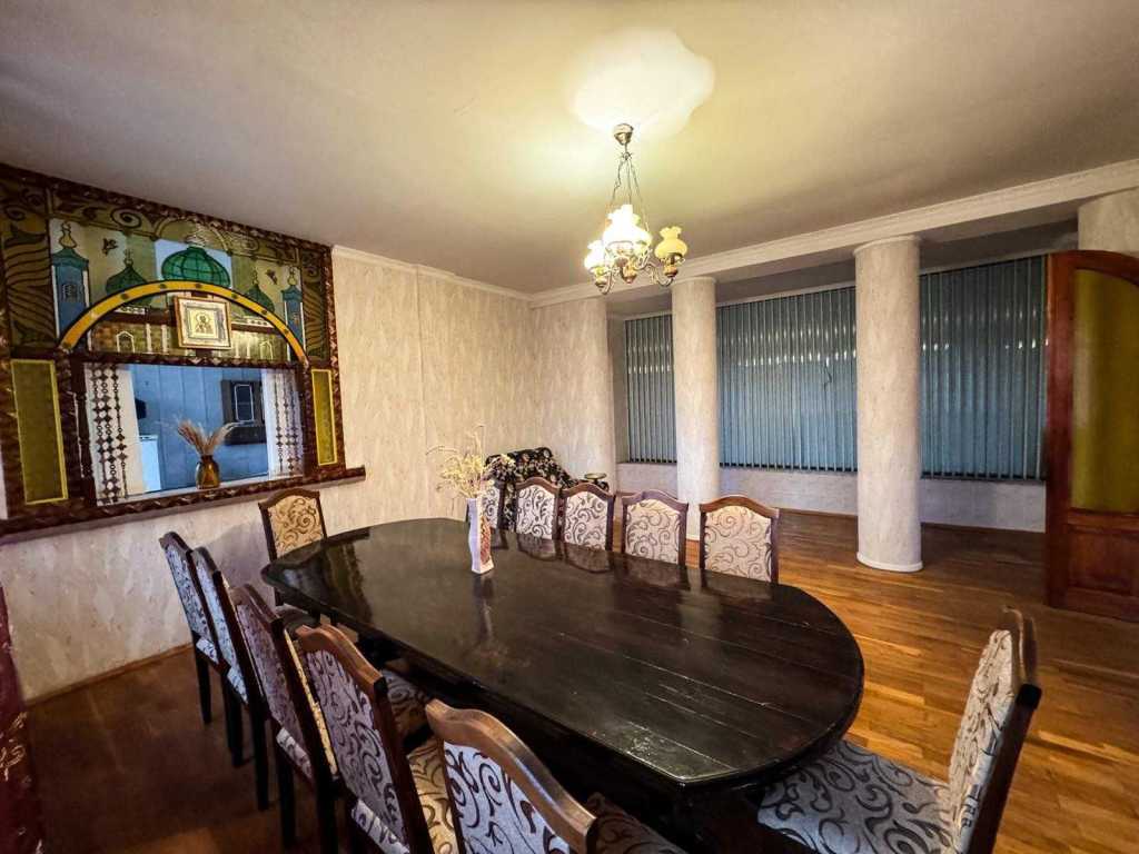 Продаж будинку 261.4 м², Вишнева, 51