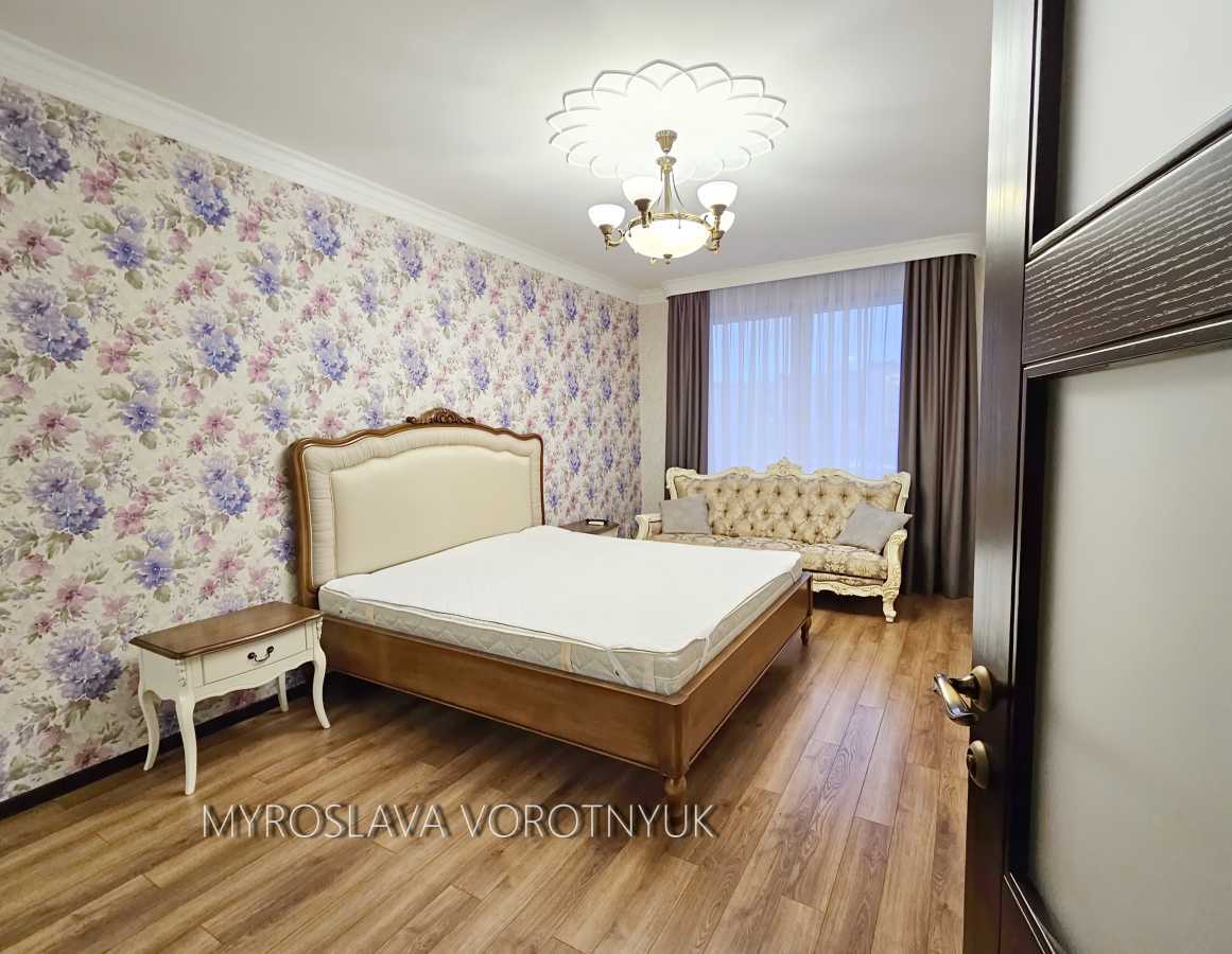 Продаж 2-кімнатної квартири 69 м², Голосіївський просп., 58