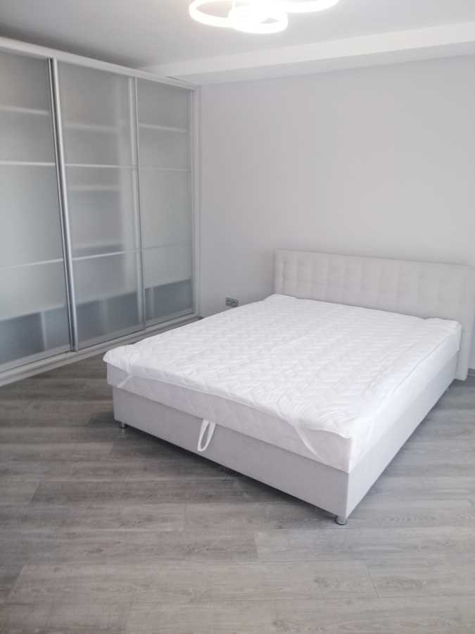 Продажа 1-комнатной квартиры 35 м², Лаврская ул., 4