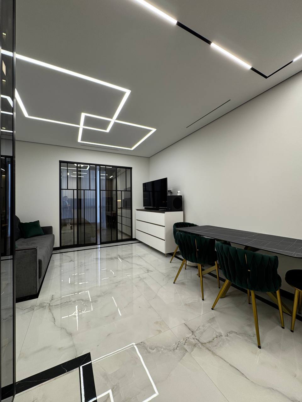 Продажа 3-комнатной квартиры 64 м², Гагарина просп.