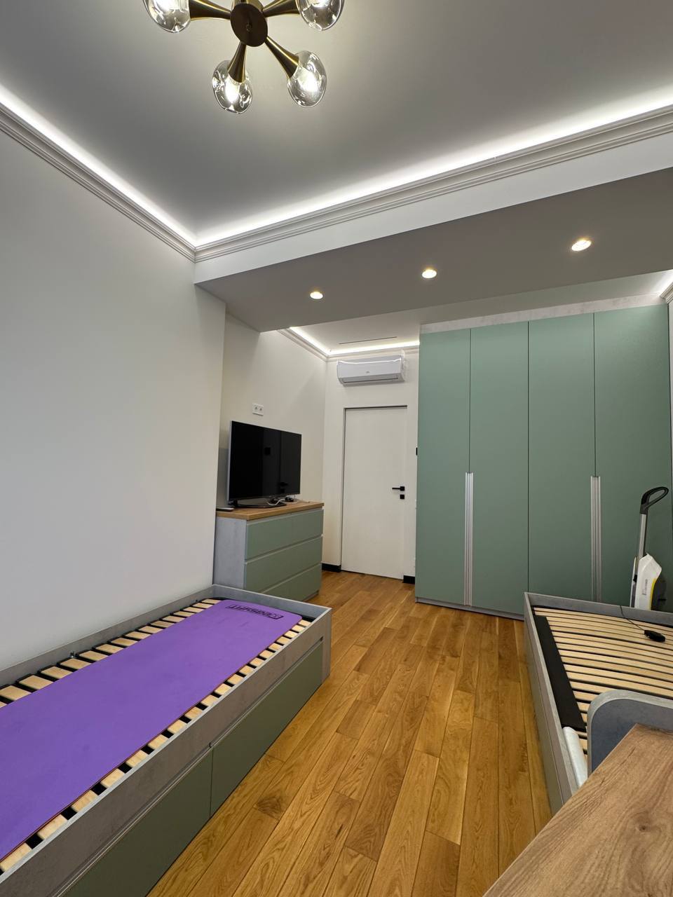 Продажа 3-комнатной квартиры 64 м², Гагарина просп.