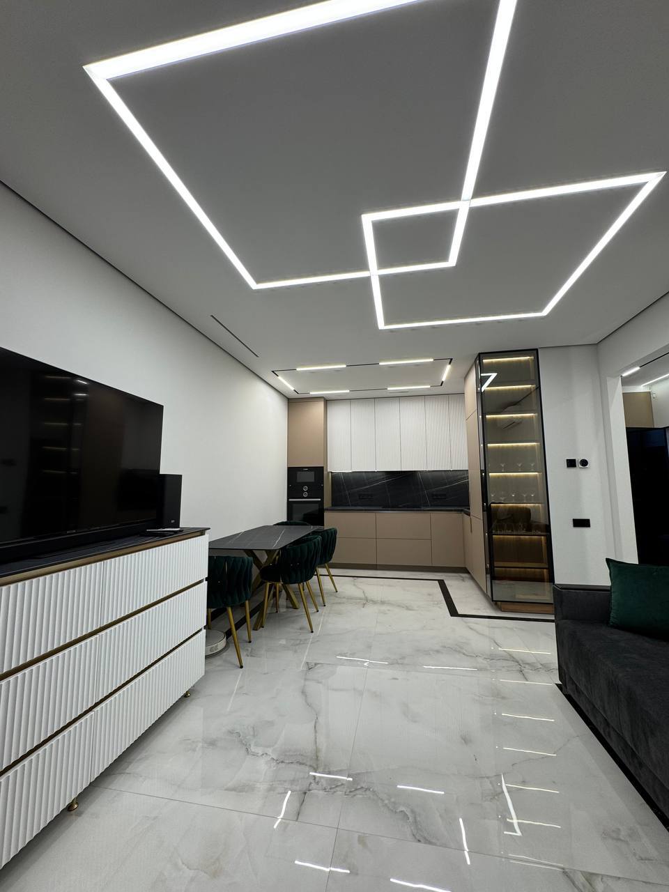 Продажа 3-комнатной квартиры 64 м², Гагарина просп.