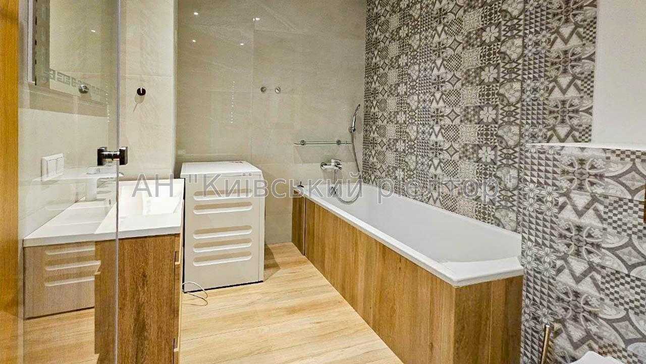 Продаж 3-кімнатної квартири 106.9 м², Голосіївський просп., 95А