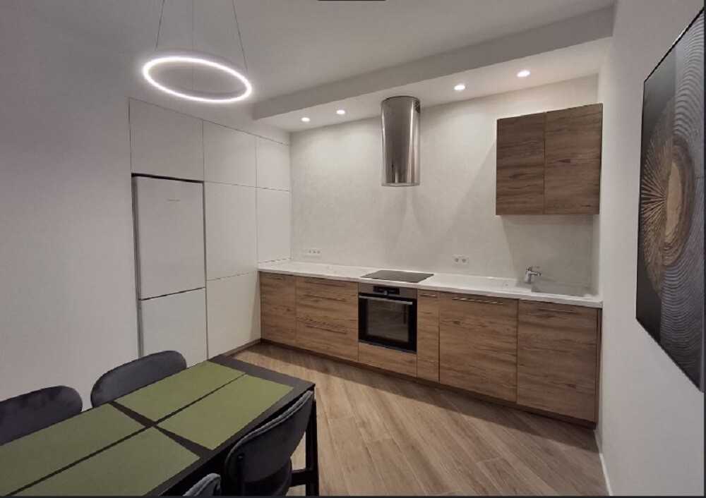 Аренда 3-комнатной квартиры 103 м², Авиаконструктора Антонова ул., 2б