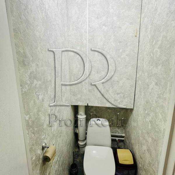 Продаж 1-кімнатної квартири 31 м², Булгакова вул., 8