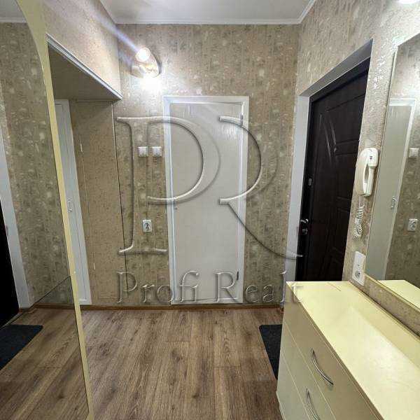 Продаж 1-кімнатної квартири 31 м², Булгакова вул., 8