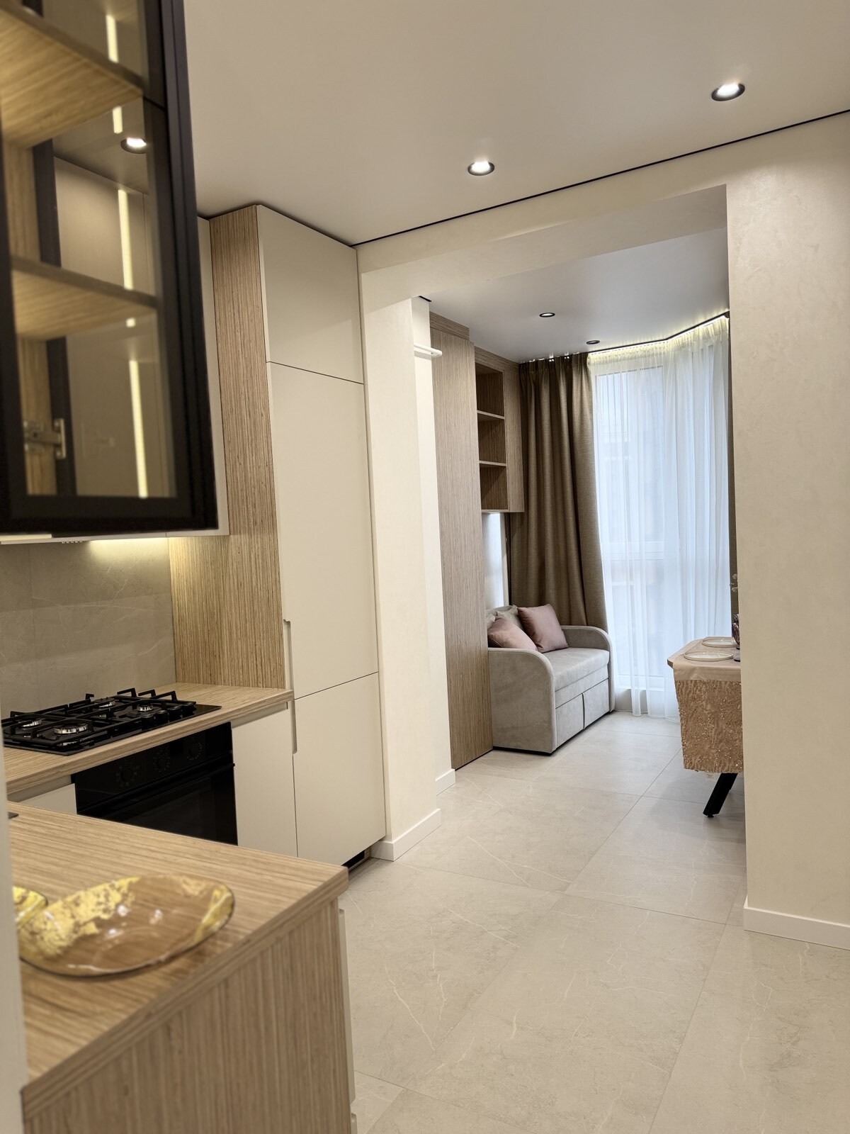 Продаж 1-кімнатної квартири 38 м², ЖК Софія Резіденс, Будинок 22 (Радісна, 6)