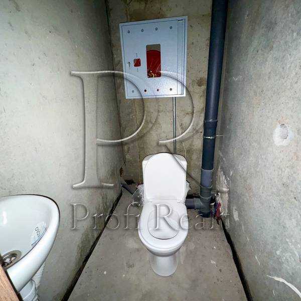 Продажа 2-комнатной квартиры 77 м², Коноплянская ул., 22