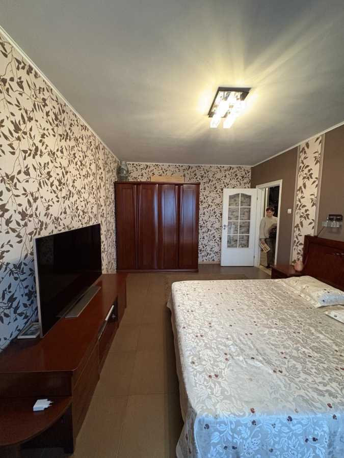 Аренда 2-комнатной квартиры 76 м², Ревуцкого ул., 13