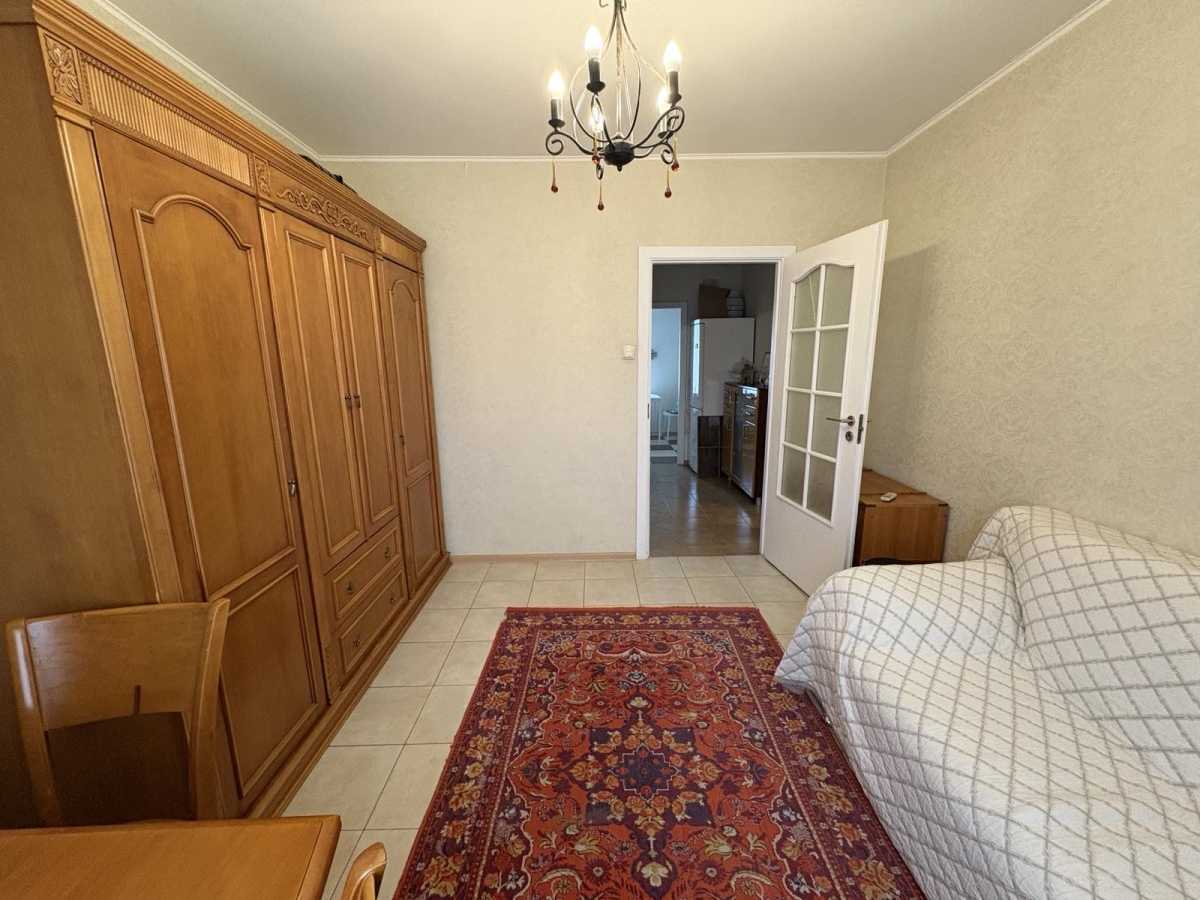 Аренда 2-комнатной квартиры 76 м², Ревуцкого ул., 13