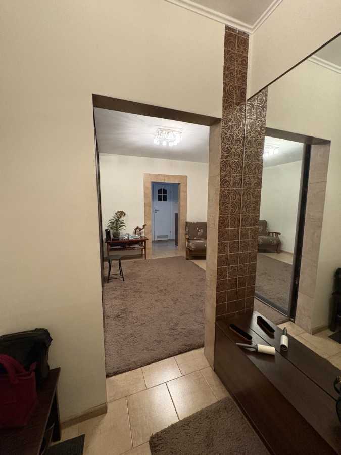 Аренда 2-комнатной квартиры 76 м², Ревуцкого ул., 13