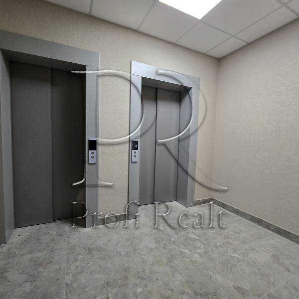 Продаж 2-кімнатної квартири 56 м², Академіка Заболотного вул., 152