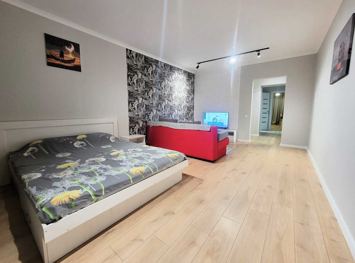 1-комнатная квартира посуточно 45 м², Келецкая ул., 45Б