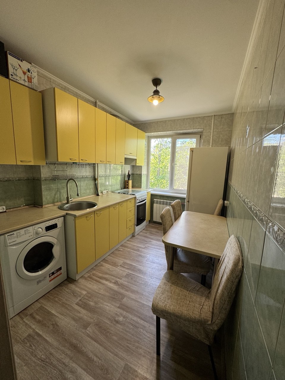 Продажа 4-комнатной квартиры 85 м², Донецкое шоссе