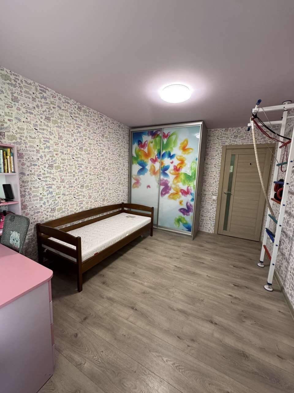 Продажа 4-комнатной квартиры 85 м², Донецкое шоссе