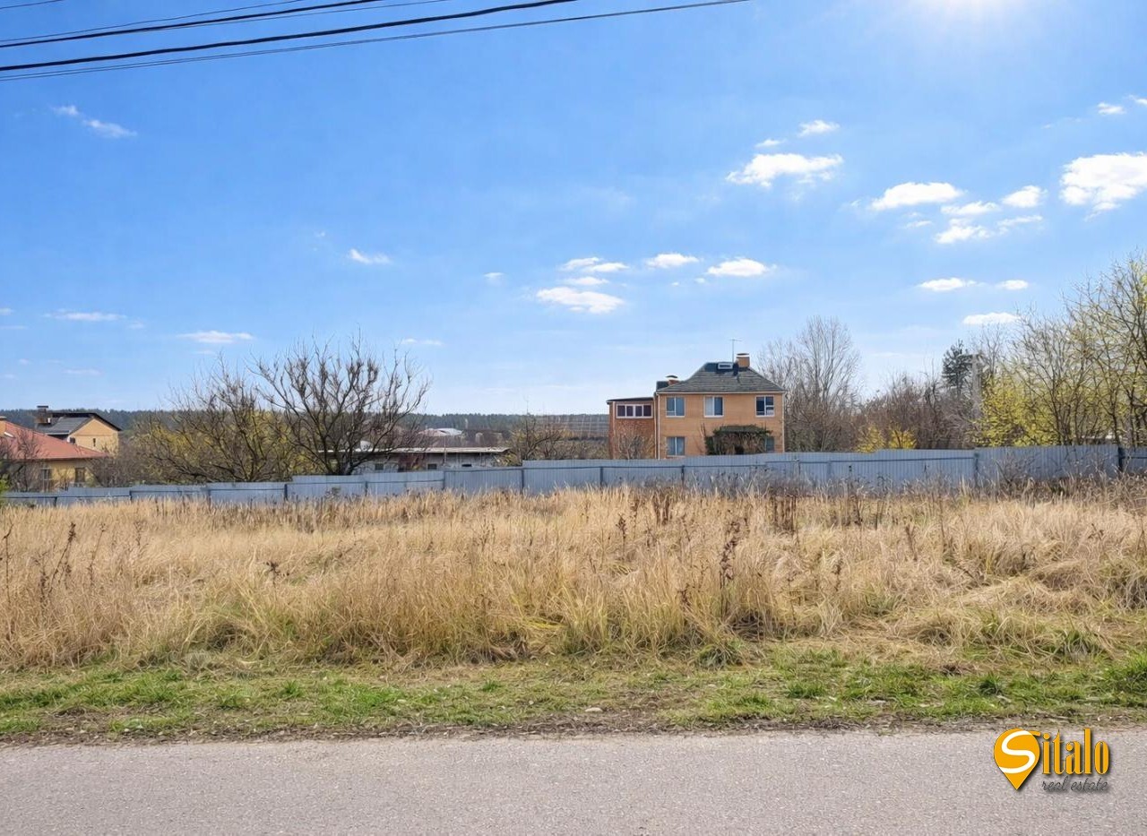 Продаж ділянки під індивідуальне житлове будівництво 15 соток