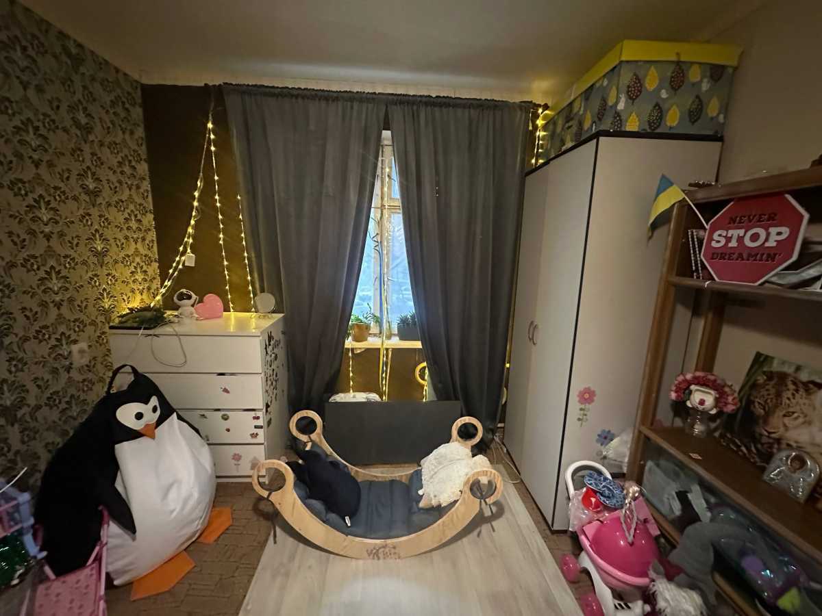 Продажа 3-комнатной квартиры 57 м², Солнечная ул., 42