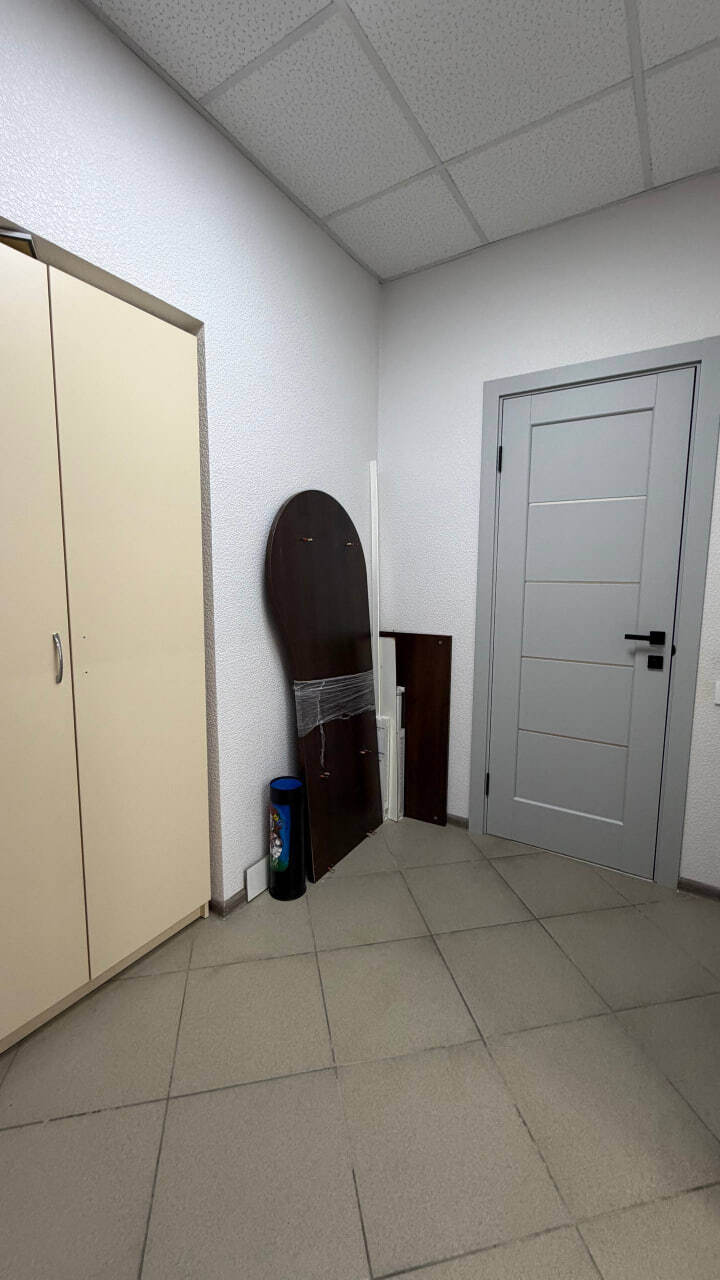 Продаж приміщення вільного призначення 40 м², Льва Толстого вул., 81
