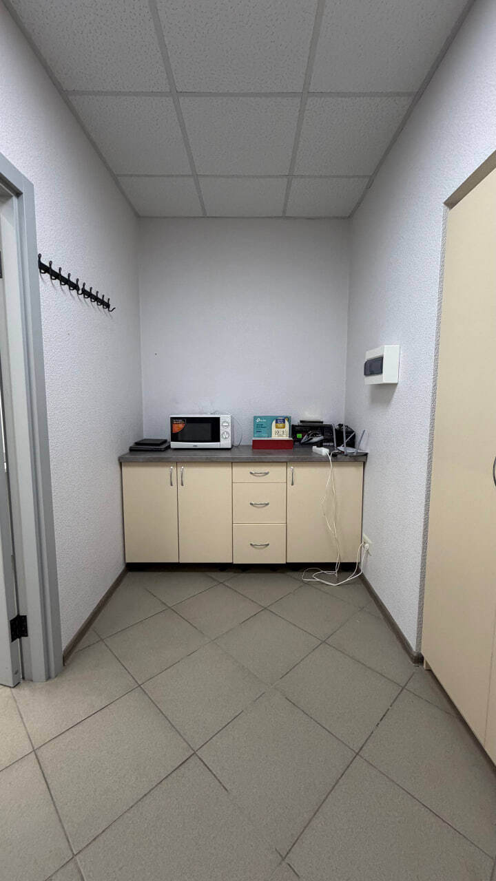 Продаж приміщення вільного призначення 40 м², Льва Толстого вул., 81