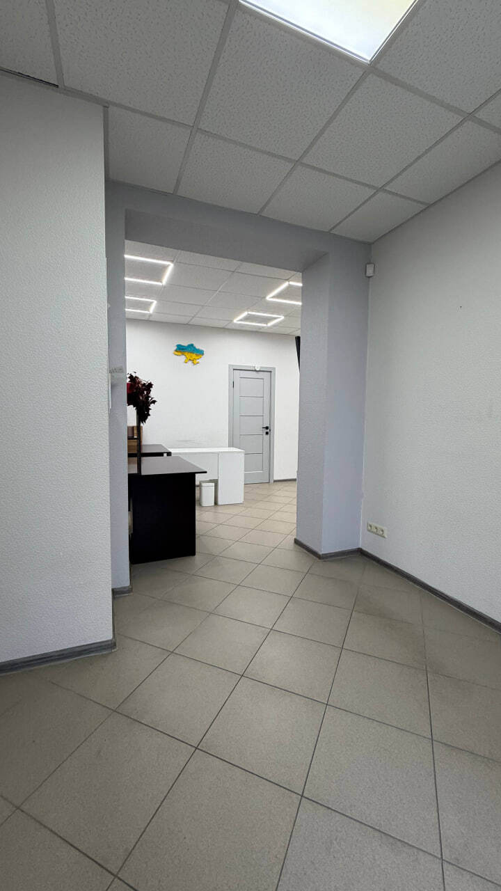 Продаж приміщення вільного призначення 40 м², Льва Толстого вул., 81