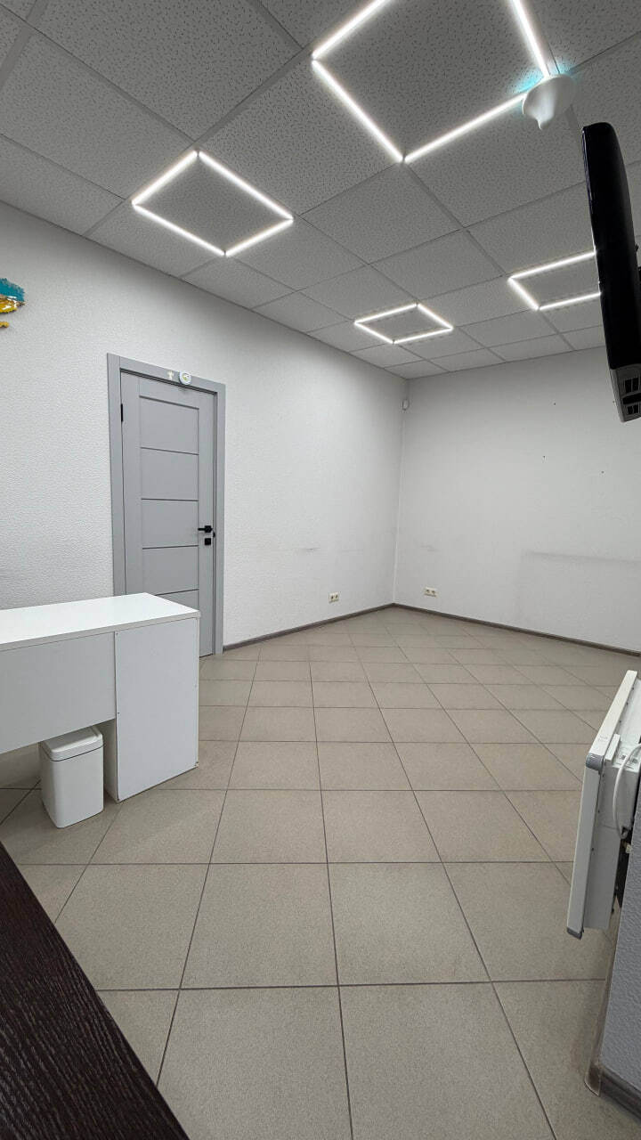 Продаж приміщення вільного призначення 40 м², Льва Толстого вул., 81
