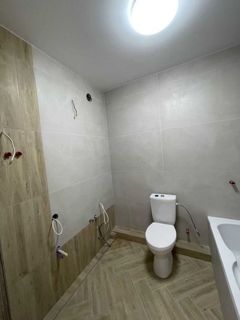 Продаж 1-кімнатної квартири 37 м²