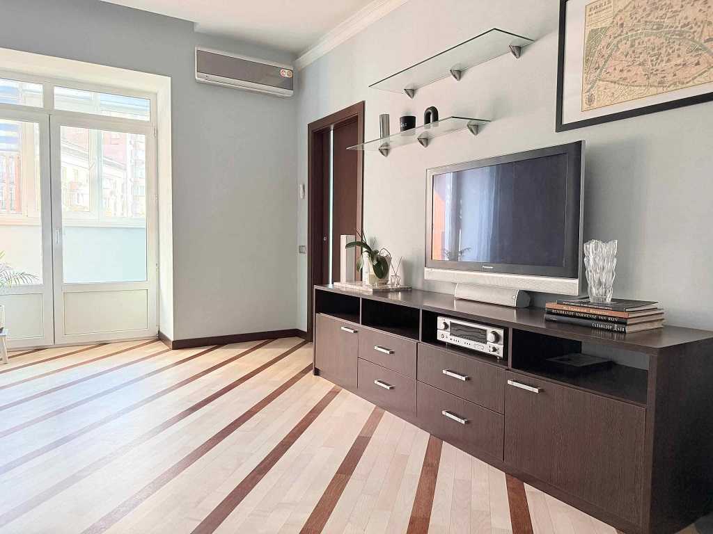 Продажа 2-комнатной квартиры 76 м², Вячеслава Черновола ул., 25