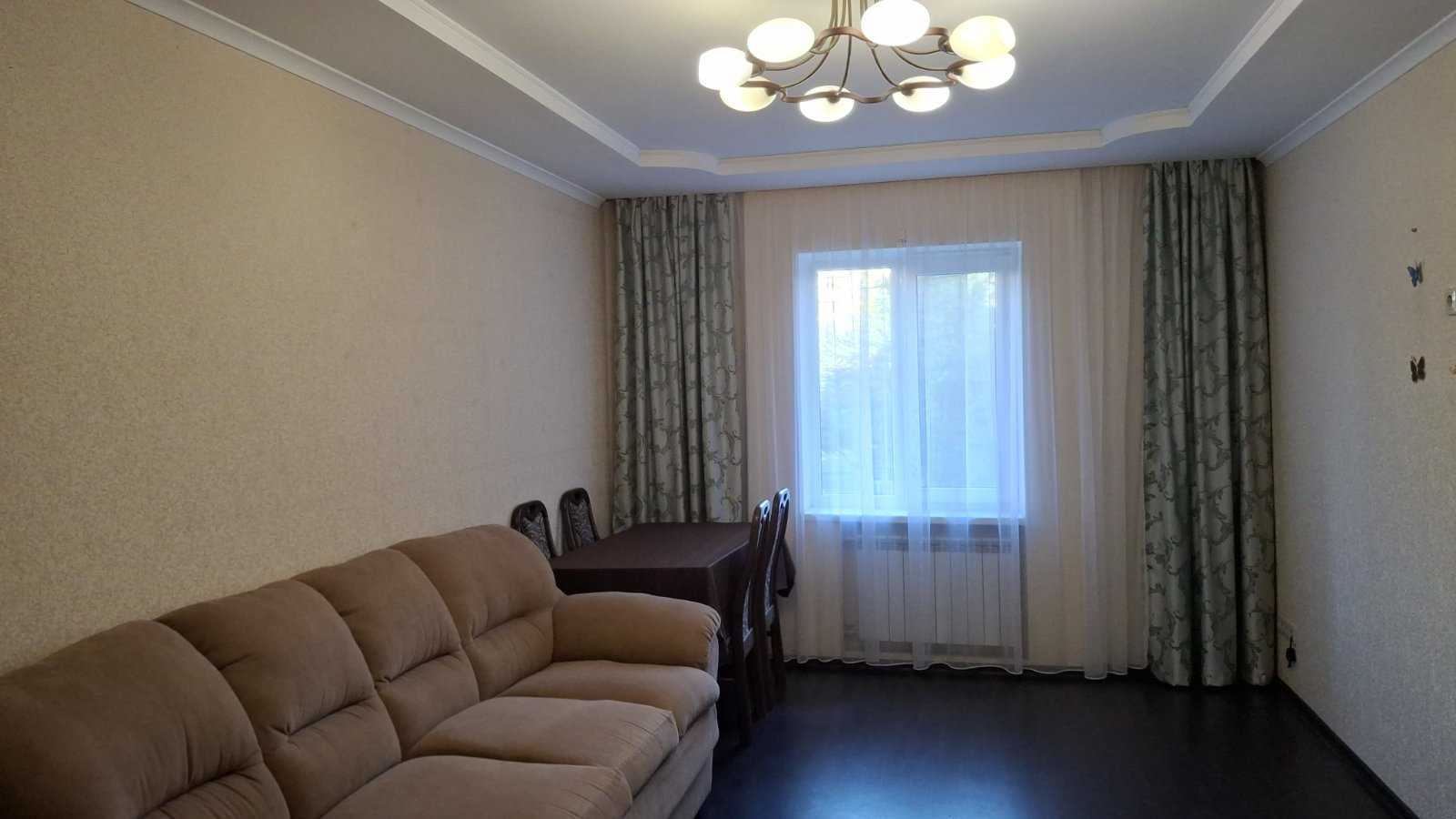 Оренда 3-кімнатної квартири 75 м², Підлісна вул., 2